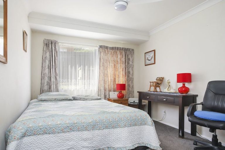 Photo of property in 3 Paparata Road, Bombay, 2675