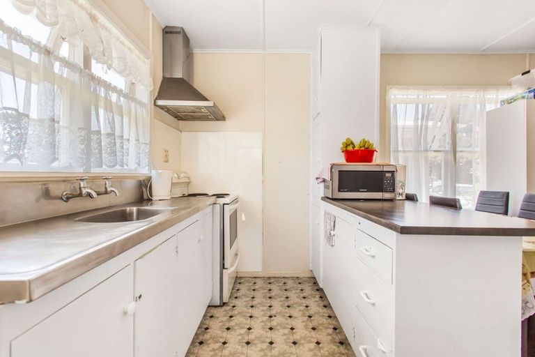 Photo of property in 60 Gilbert Road, Otara, Auckland, 2023