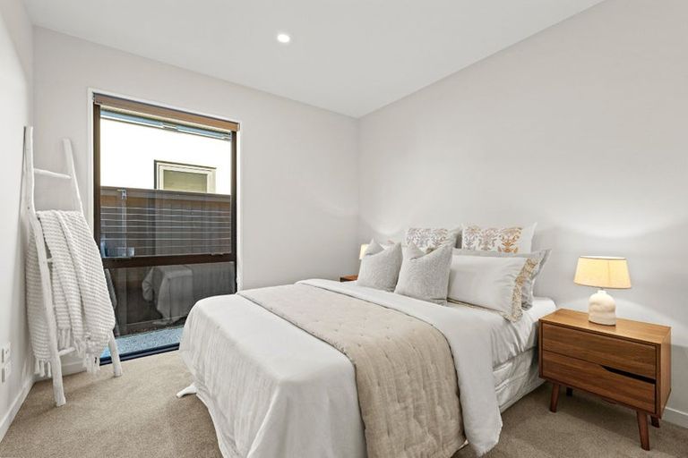 Photo of property in 3 Greystone Close, Halswell, 8025