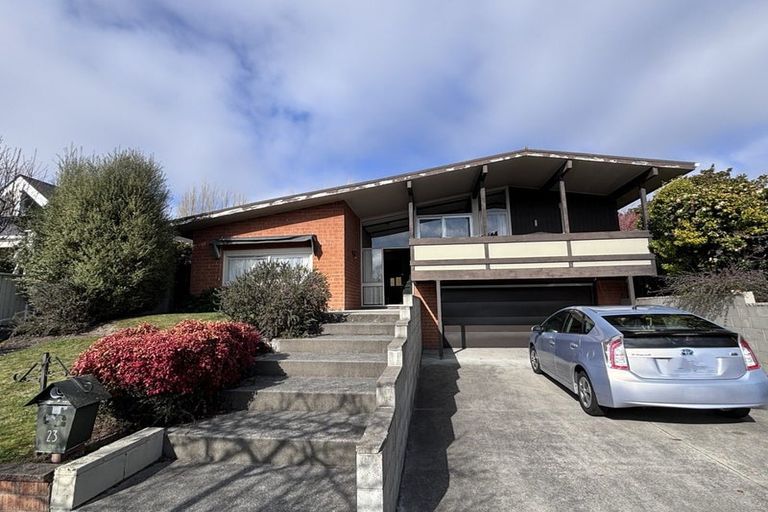 Photo of property in 23 Highfield Place, Avonhead, Christchurch, 8042