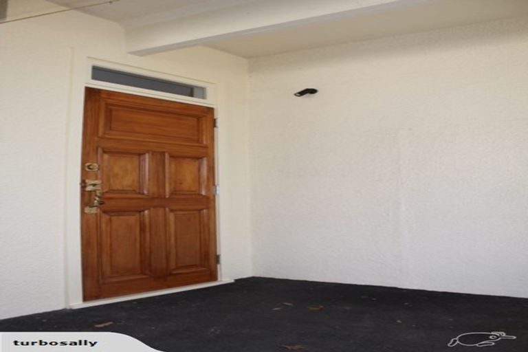 Photo of property in 16 Ruakiwi Road, Hamilton Lake, Hamilton, 3204