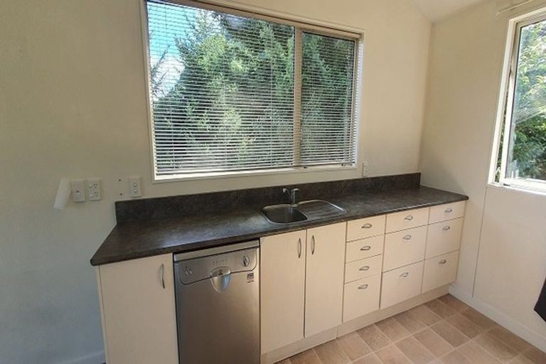 Photo of property in 32b Dart Place, Fernhill, Queenstown, 9300