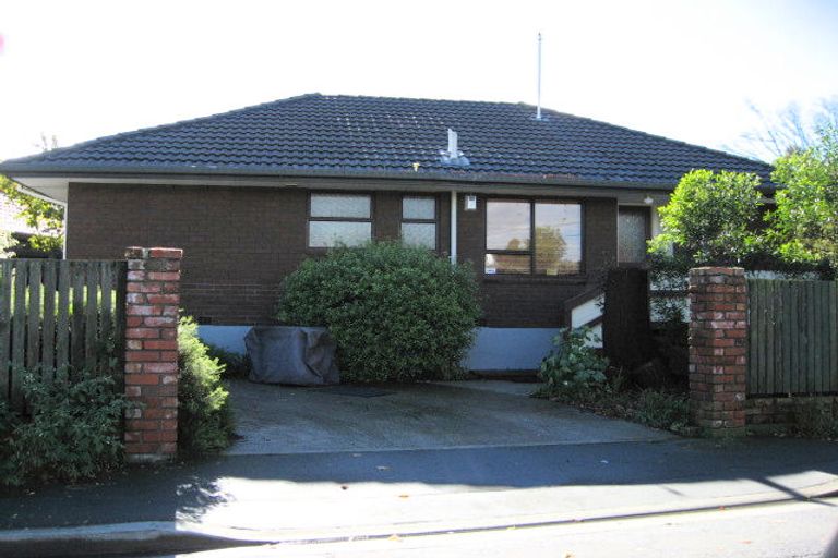 Photo of property in 1/23 Fifield Terrace, Waltham, Christchurch, 8023