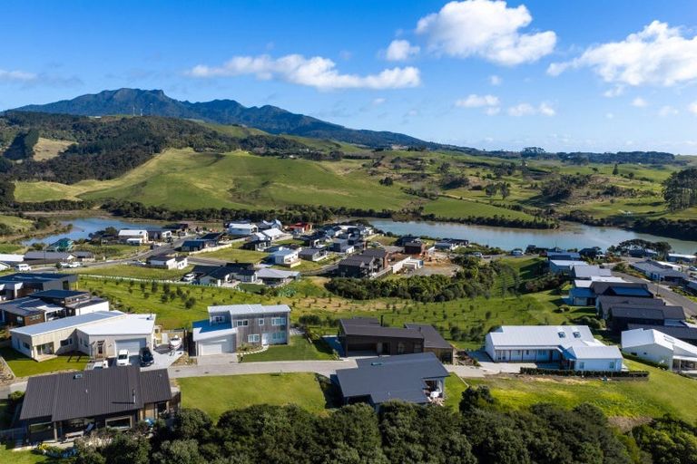 Photo of property in 2 Koromiko Lane, Raglan, 3225