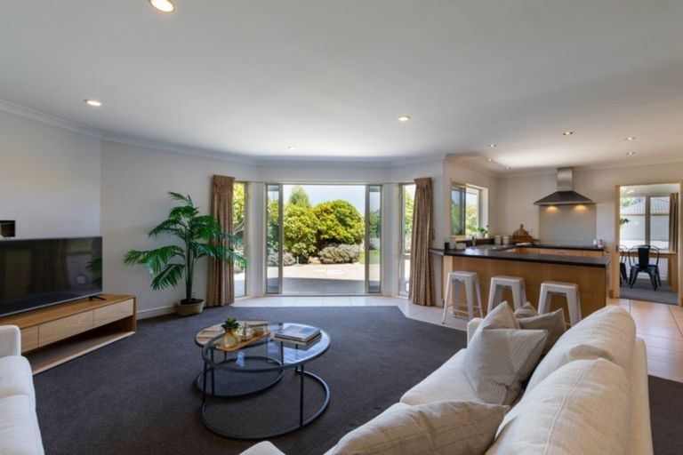 Photo of property in 12 Richard Seddon Drive, Northwood, Christchurch, 8051