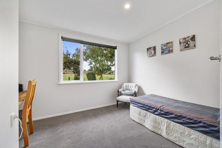 Photo of property in 23 Hennesey Road, Shannon, Palmerston North, 4474