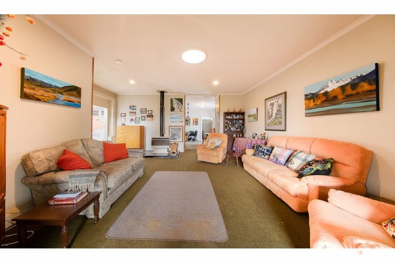 Photo of property in 70-70a High Street, Kensington, Timaru, 7910