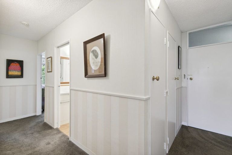 Photo of property in Jerningham Apartments, 20 Oriental Terrace, Oriental Bay, Wellington, 6011