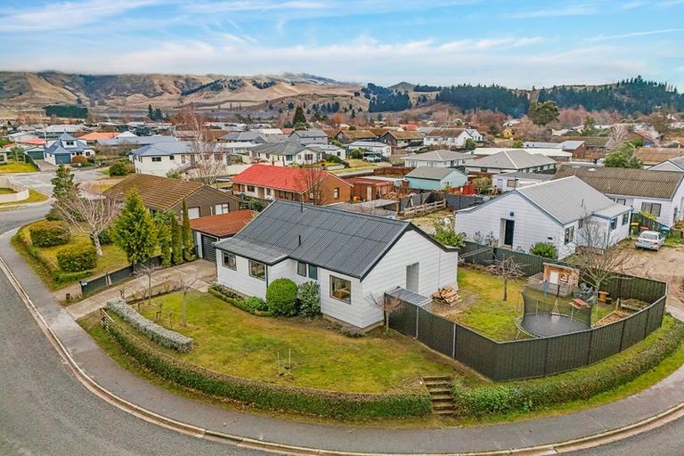 Photo of property in 4 Linrosa Place, Cromwell, 9310