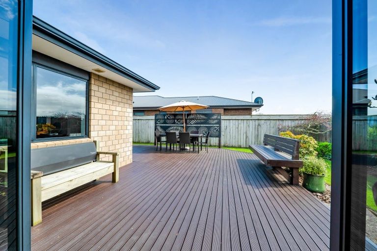 Photo of property in 38 Montague Grove, Stratford, 4332