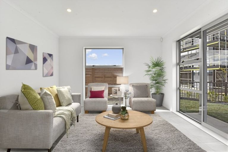 Photo of property in 36 Vincent Mcgrath Crescent, Swanson, Auckland, 0614