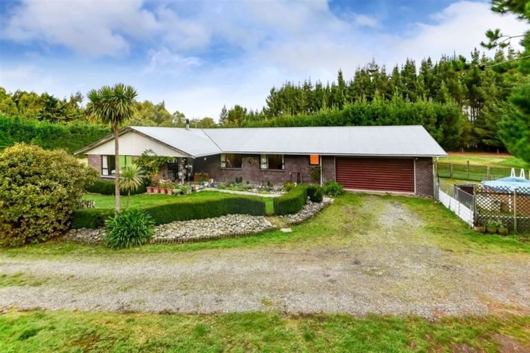 Photo of property in 7 Scarlett Oak Drive, West Melton, Christchurch, 7671