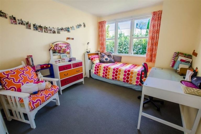 Photo of property in 65 Ngaio Road, Waikanae, 5036