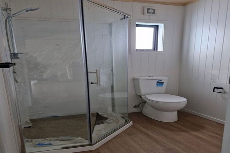 Photo of property in 40 Breakwater Road, Moturoa, New Plymouth, 4310