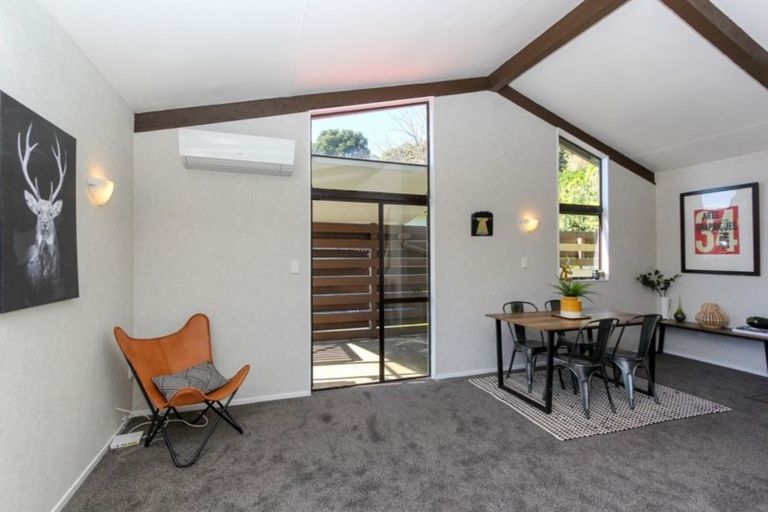 Photo of property in 17b Clawton Street, Westown, New Plymouth, 4310