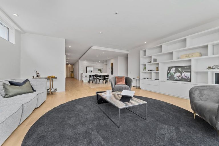 Photo of property in 17/258 Hurstmere Road, Takapuna, Auckland, 0622