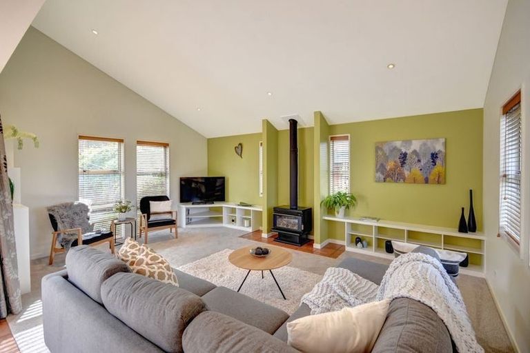 Photo of property in 48 Holyhead Street, Outram, 9019