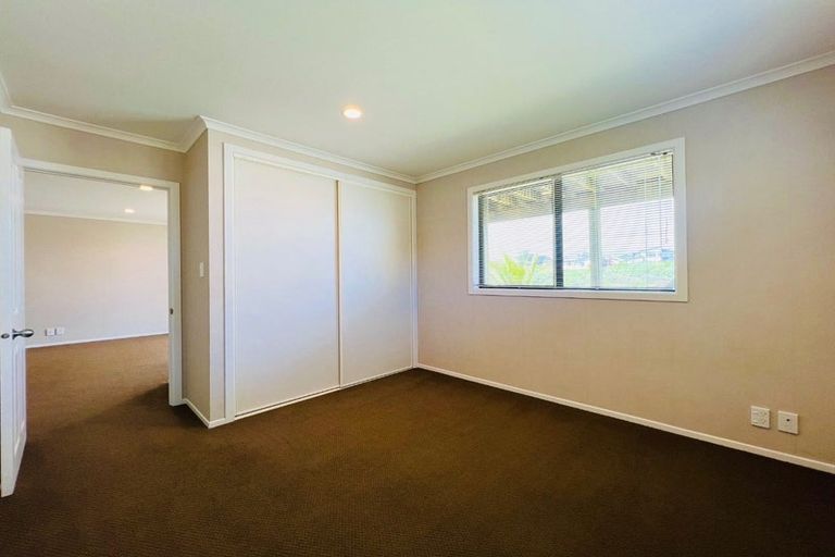 Photo of property in 30 Toomer Place, Beachlands, Auckland, 2018