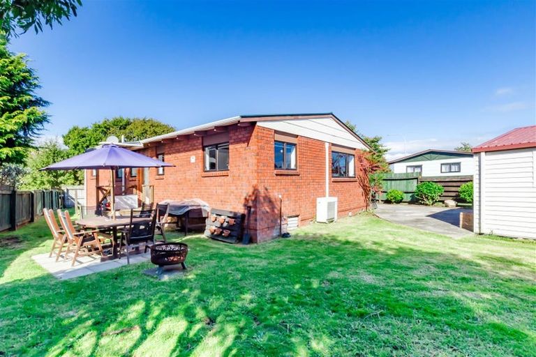 Photo of property in 65 Arawhata Road, Paraparaumu, 5032