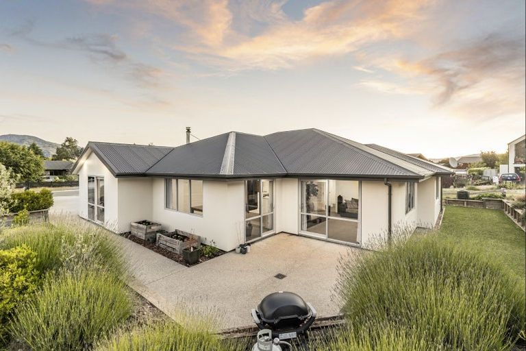 Photo of property in 39 Nichol Street, Lake Hawea, Wanaka, 9382