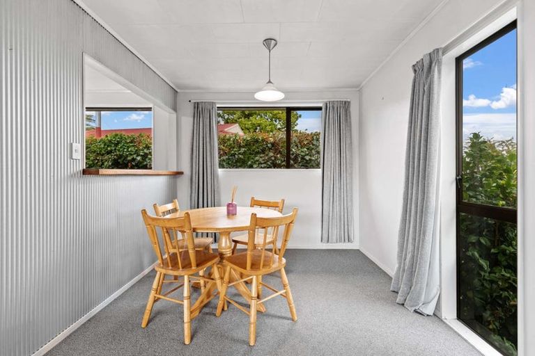 Photo of property in 20 Glengarry Place, Hilltop, Taupo, 3330