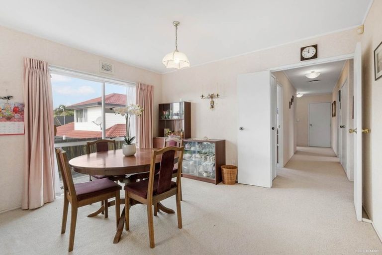 Photo of property in 1/62 Clydesdale Avenue, Somerville, Auckland, 2014