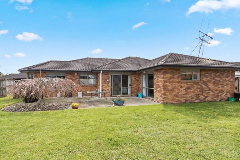 Photo of property in 9 Whitford Place, Rototuna North, Hamilton, 3210