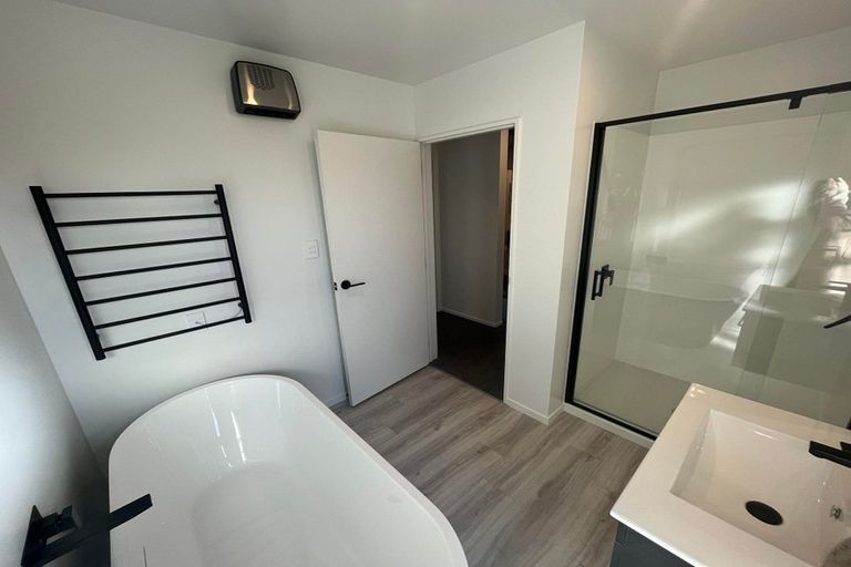 Photo of property in 39b York Street, Picton, 7220