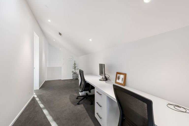 Photo of property in 27 Idris Road, Fendalton, Christchurch, 8052