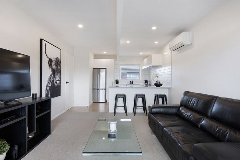 Photo of property in 8/58 Papanui Road, Merivale, Christchurch, 8014