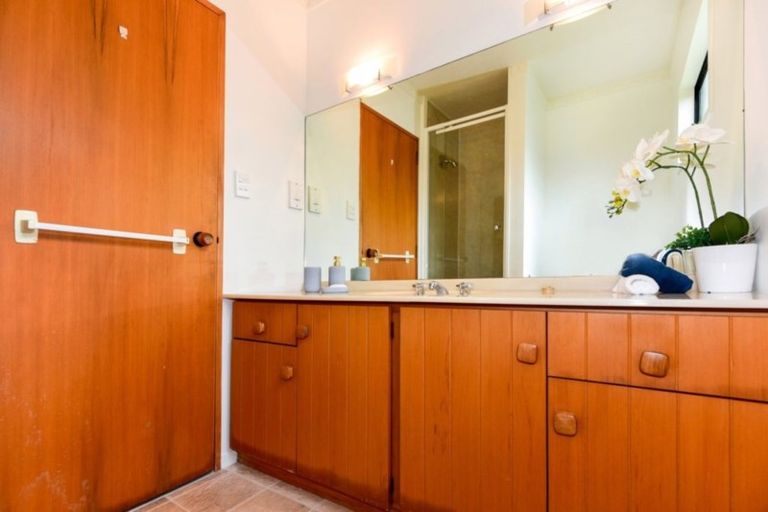 Photo of property in 12 Rembrandt Place, Burnside, Christchurch, 8053