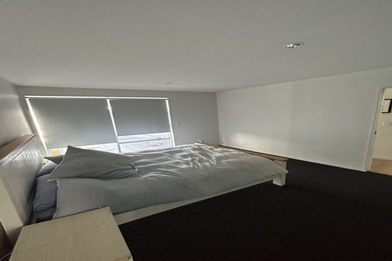 Photo of property in 1/17 De Luen Avenue, Tindalls Beach, Whangaparaoa, 0930