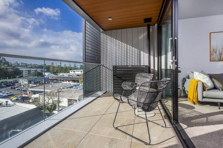 Photo of property in The Victor, 403/4 Bute Road, Browns Bay, Auckland, 0630