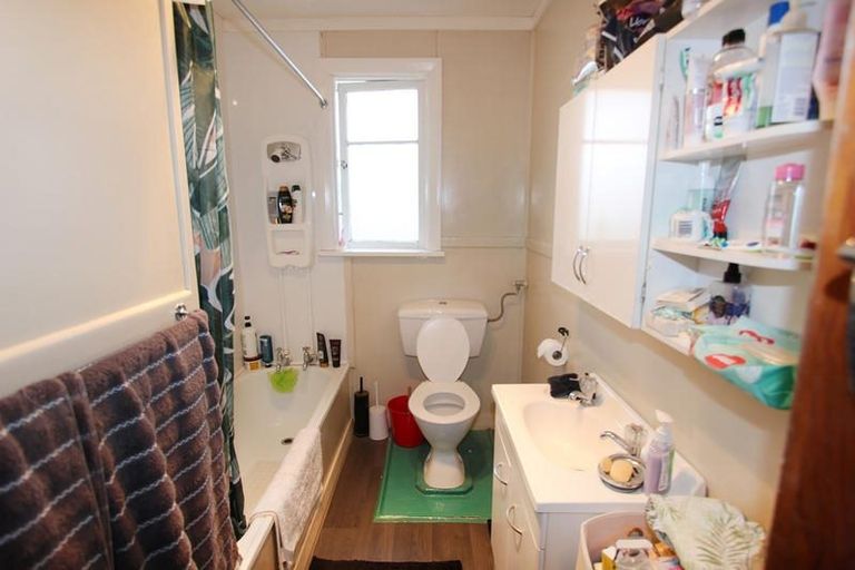 Photo of property in 121 Bay View Road, South Dunedin, Dunedin, 9012