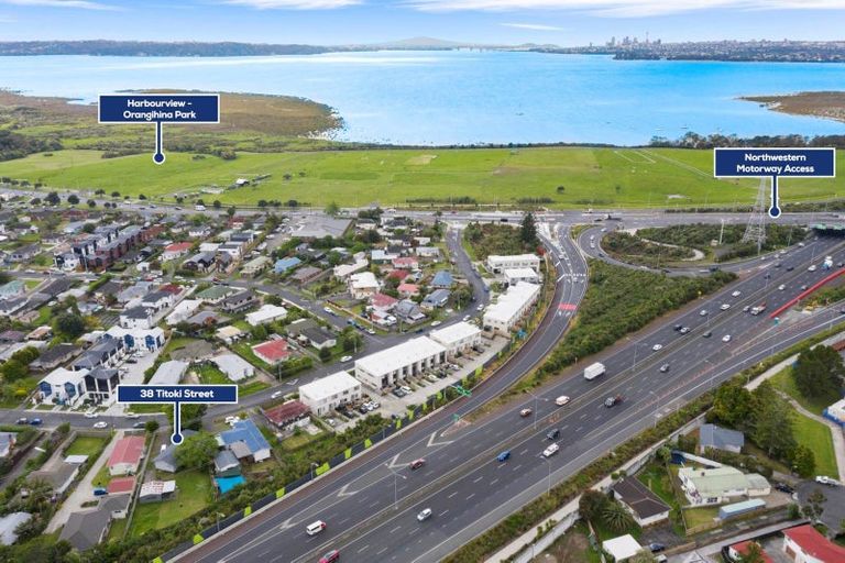 Photo of property in 38 Titoki Street, Te Atatu Peninsula, Auckland, 0610