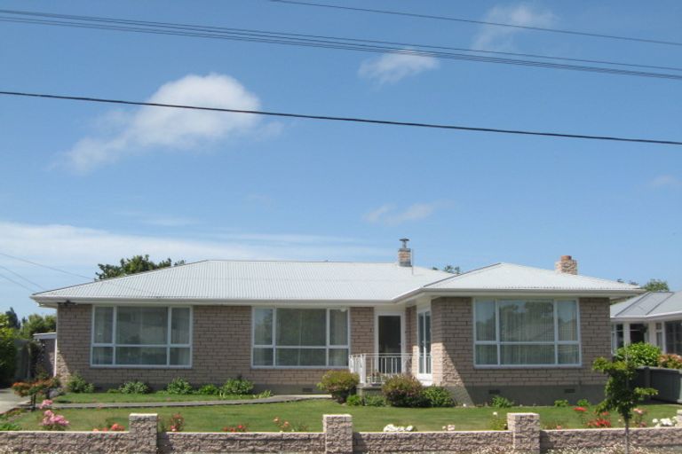 Photo of property in 19 Deloraine Street, Somerfield, Christchurch, 8024