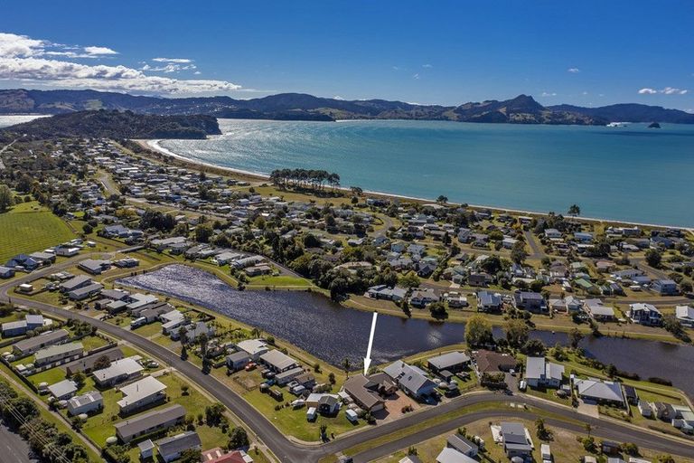 Photo of property in 38 Motukorure Parade, Cooks Beach, Whitianga, 3591