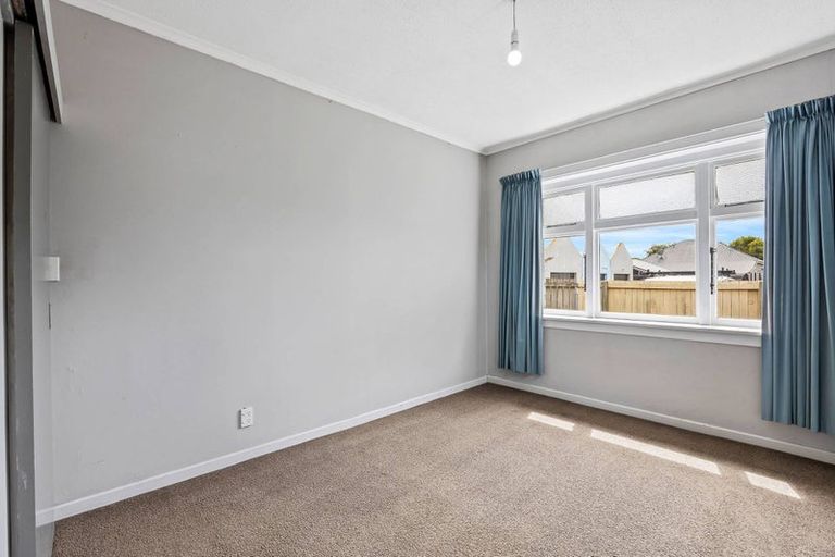 Photo of property in 2/72 Barton Street, Woolston, Christchurch, 8023