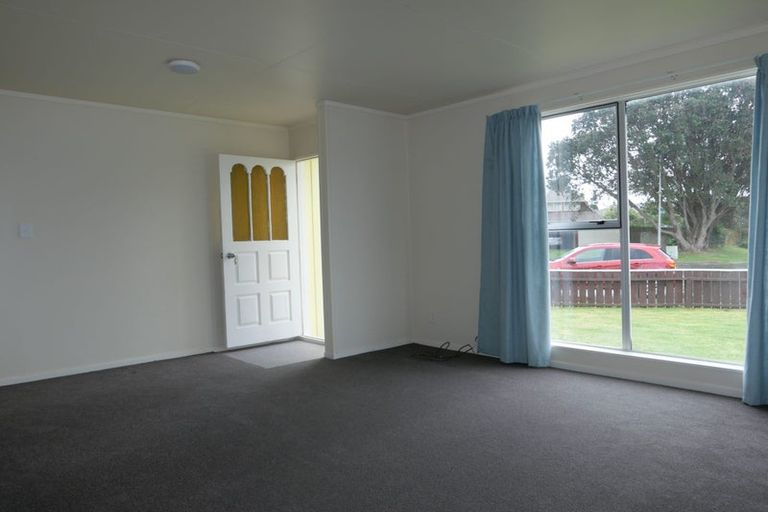 Photo of property in 17 Sunshine Avenue, Paraparaumu, 5032