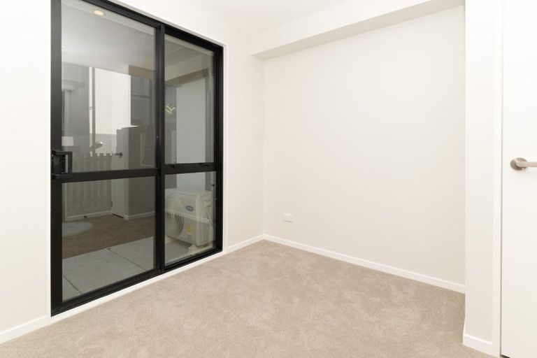 Photo of property in 37 Hinonga Loop, Silverdale, 0932