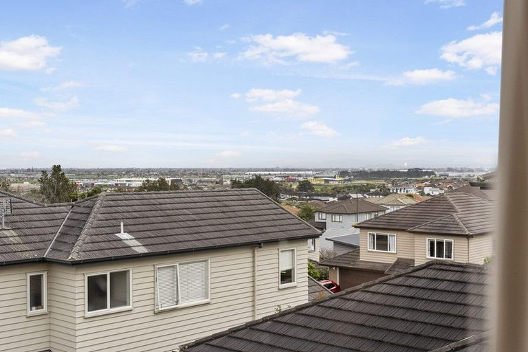 Photo of property in 31 Amaretto Avenue, Flat Bush, Auckland, 2019