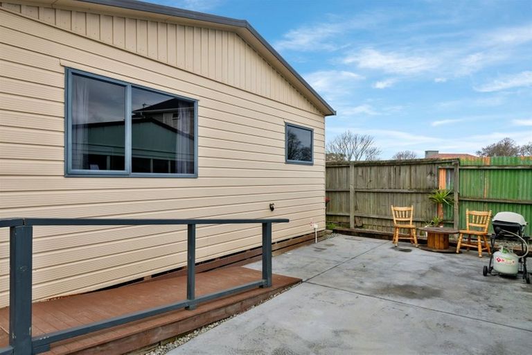 Photo of property in 20a Tiora Place, Upper Riccarton, Christchurch, 8041