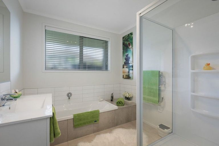 Photo of property in 18 Long Acre Close, Katikati, 3129