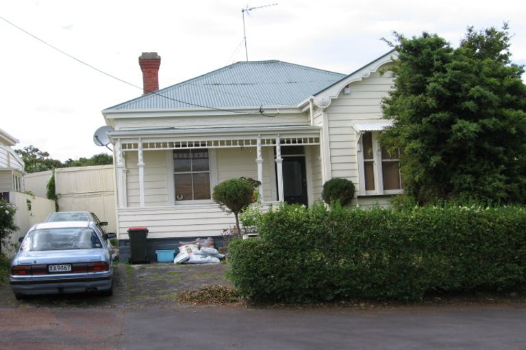 Photo of property in 14 Wellpark Avenue, Grey Lynn, Auckland, 1021