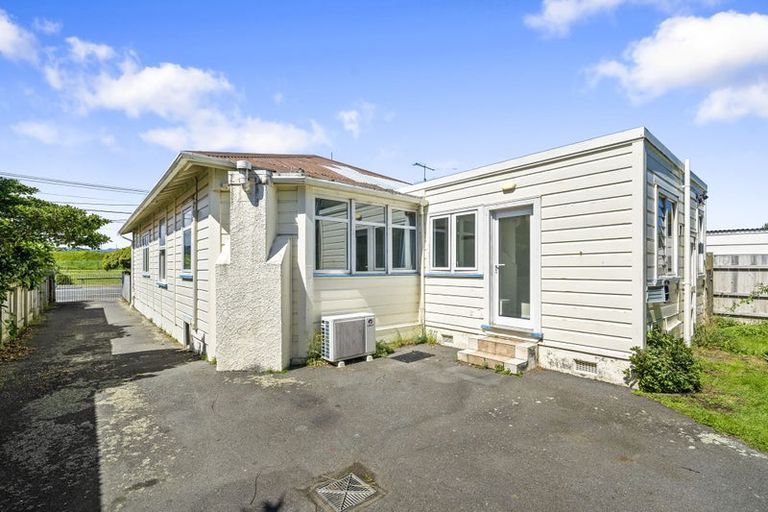 Photo of property in 44 Bridge Street, Rongotai, Wellington, 6022