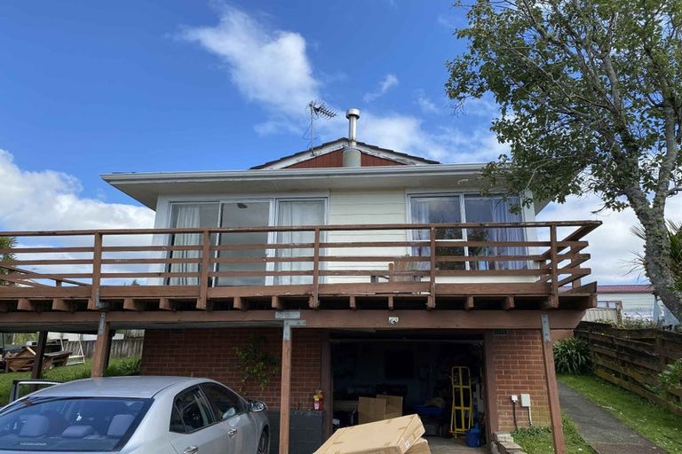 Photo of property in 111 Farquhar Road, Glendene, Auckland, 0602