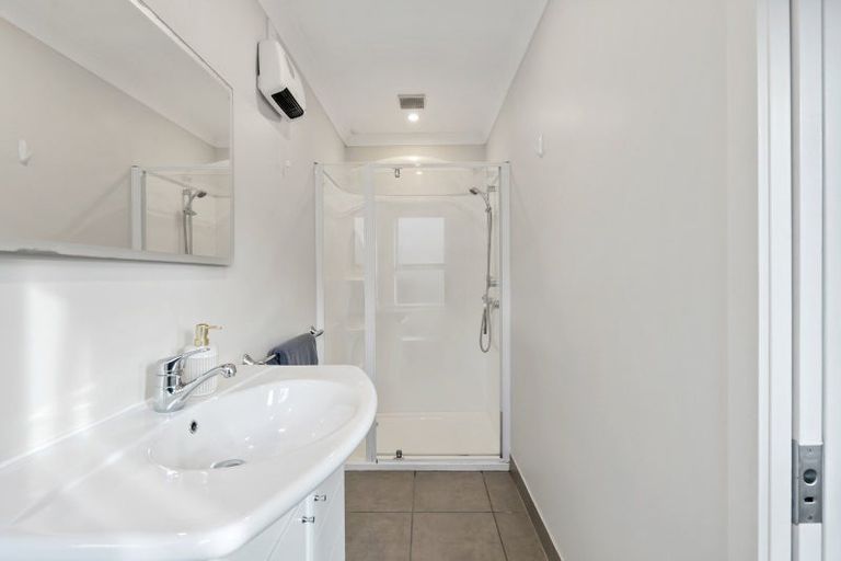 Photo of property in 225 Muritai Road, Eastbourne, Lower Hutt, 5013