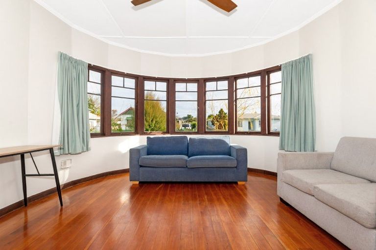 Photo of property in 37 Muir Street, Te Hapara, Gisborne, 4010