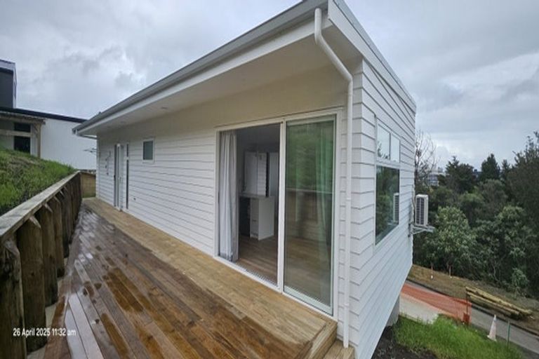 Photo of property in 24 Milla Mae Rise, Woodhill, 0110