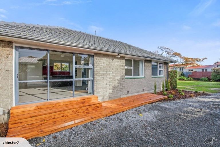 Photo of property in 40 Dickson Crescent, Hornby, Christchurch, 8042